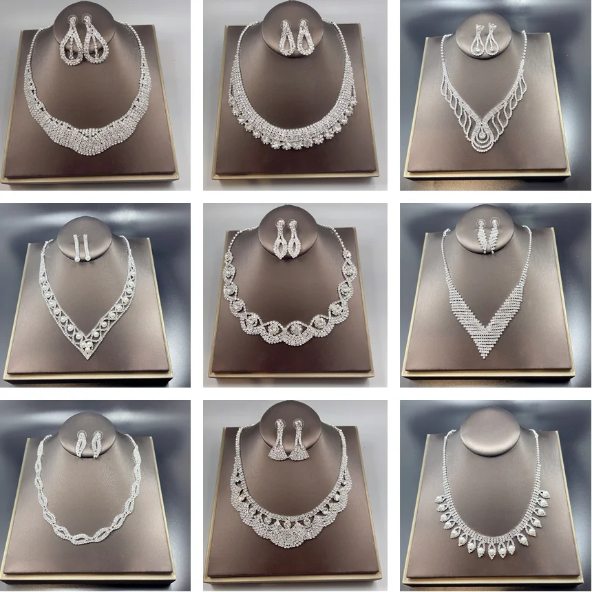 New Ladies Jewelry Set 2 Pieces European and American Fashion Rhinestone Necklace Earrings Fashion Jewelry Two Piece Accessories
New Ladies Jewelry Set 2 Pieces European and American Fashion Rhinestone Necklace Earrings Fashion Jewelry Two Piece Accessories