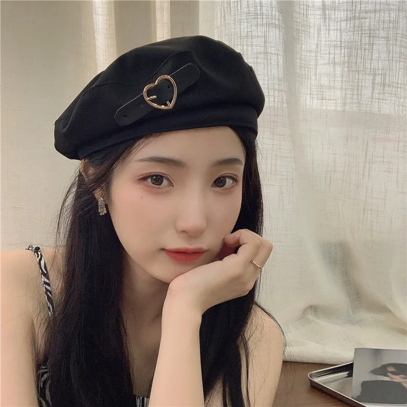 Simple Leather Beret Ladies Elegant Autumn and Winter New Retro Fashion Metal Love Octagonal Hat French Designer Painter Beret
Simple Leather Beret Ladies Elegant Autumn and Winter New Retro Fashion Metal Love Octagonal Hat French Designer Painter Beret