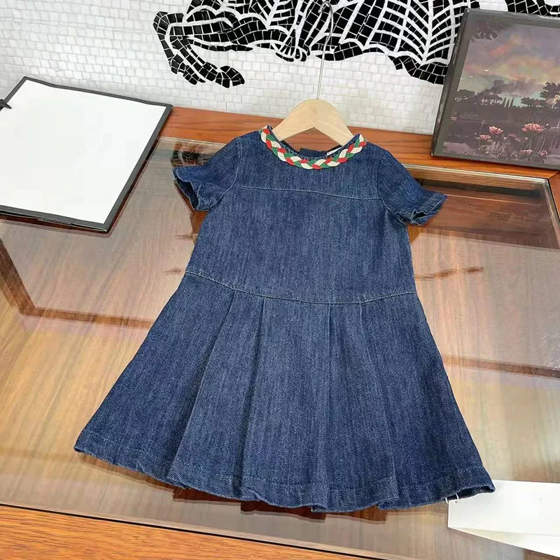 The Latest Children's Dress in 2022 is Simple and Elegant, and the Upper body Effect is very Good. Welcome to Buy it
The Latest Children's Dress in 2022 is Simple and Elegant, and the Upper body Effect is very Good. Welcome to Buy it
