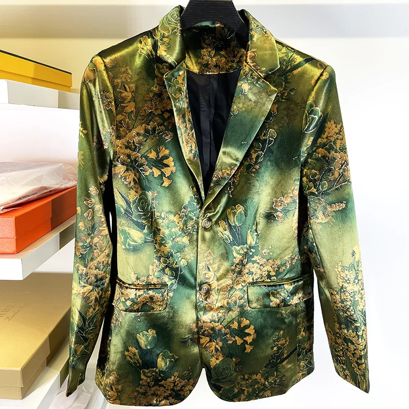 European Mens Blazer Vintage Luxury Palace Gold Flower Mens Stylish Blazer Hombre Velvet Blazer Masculino Suit Jacket Men Dinner
European Mens Blazer Vintage Luxury Palace Gold Flower Mens Stylish Blazer Hombre Velvet Blazer Masculino Suit Jacket Men Dinner