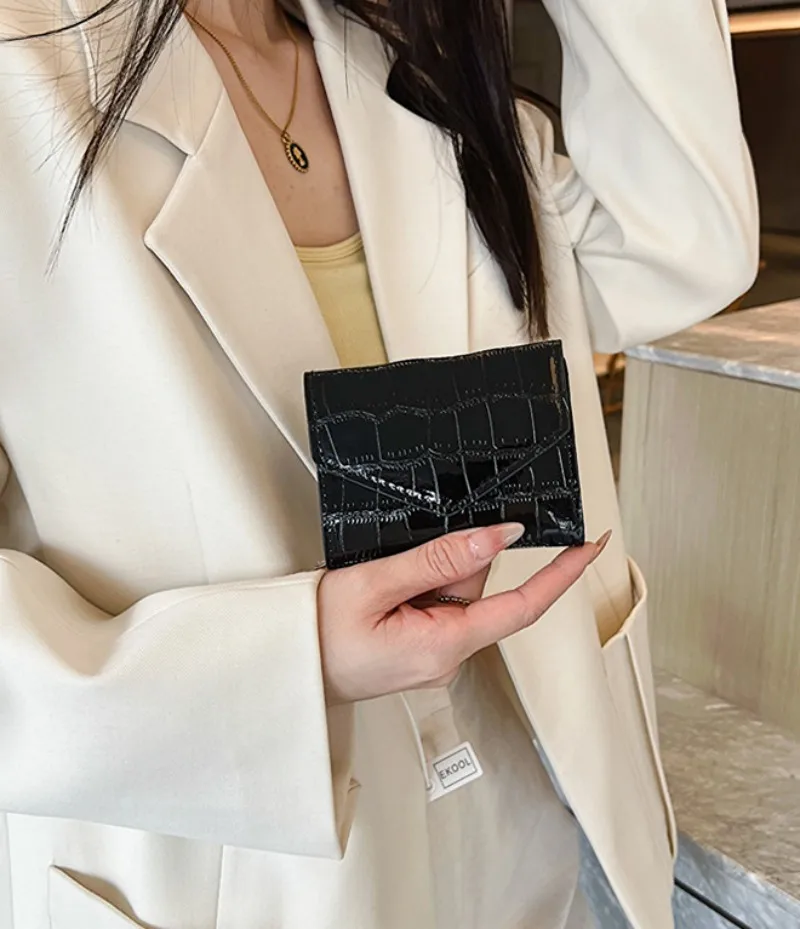 2023 Wallet For Women New Fashion Stone Pattern Laser Wallet High Capacity Card Holders Coin Purse Glossy Vintage Card Case
2023 Wallet For Women New Fashion Stone Pattern Laser Wallet High Capacity Card Holders Coin Purse Glossy Vintage Card Case