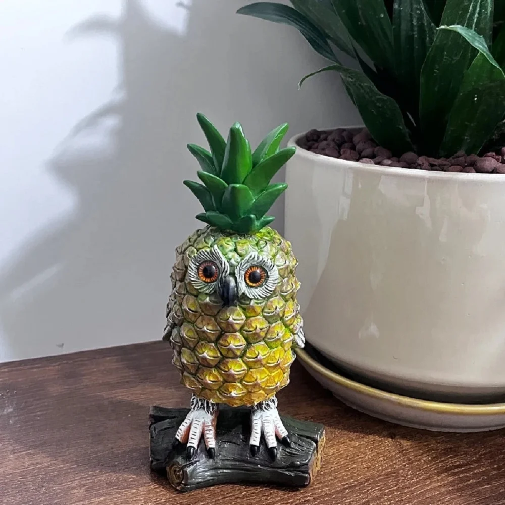Creative New Pineapple Owl Small Ornaments Animal Home Desktop Decoration Resin Crafts Gift Statue Sculpture Simple Style Decor
Creative New Pineapple Owl Small Ornaments Animal Home Desktop Decoration Resin Crafts Gift Statue Sculpture Simple Style Decor