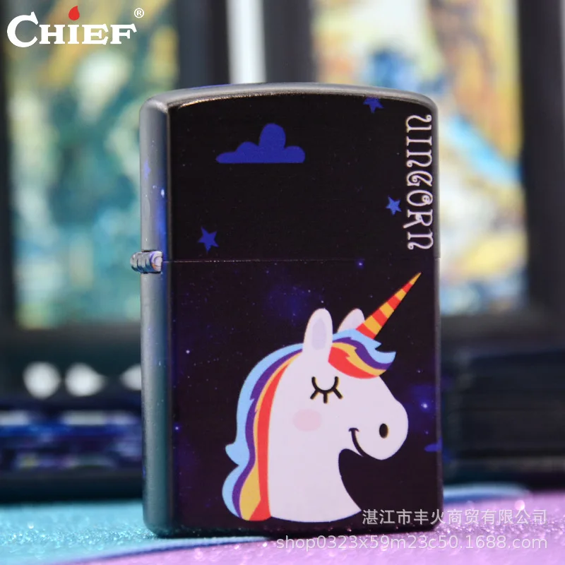 Керосиновая Зажигалка chief red dream unicorn, модный подарок для парня, аксессуары для курения
Керосиновая Зажигалка chief red dream unicorn, модный подарок для парня, аксессуары для курения