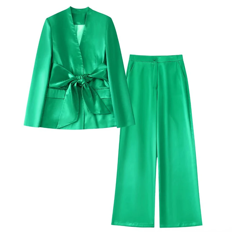 KBAT 2022 New Fashion Women 2 Pieces Suit Satin Blazer Coat Vintage Long Sleeve Female Outerwear High Waist Zipper Wide Leg Pant
KBAT 2022 New Fashion Women 2 Pieces Suit Satin Blazer Coat Vintage Long Sleeve Female Outerwear High Waist Zipper Wide Leg Pant