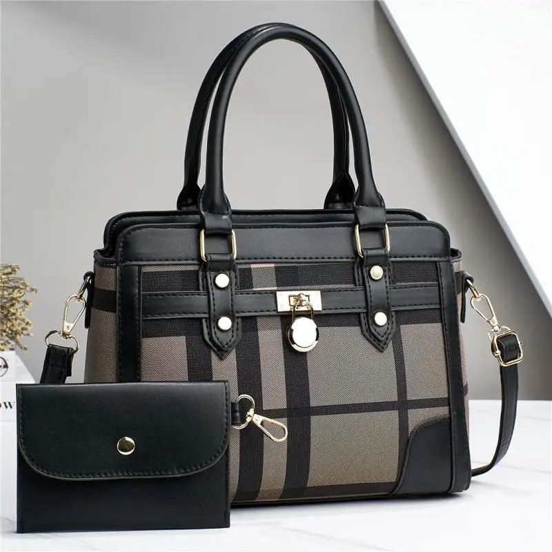 Luxury Women's Handbag New Two Piece Set Designer Leather Women's Bag Stripe Pattern Women's Handbag Fashion Shoulder Bag
Luxury Women's Handbag New Two Piece Set Designer Leather Women's Bag Stripe Pattern Women's Handbag Fashion Shoulder Bag