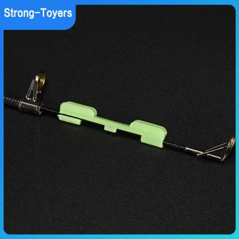 Rotary Fishing Joint Buckle Product Composition Absfluorescent Agent High-quality Buckle Safe Reuse Durable Bait Fishing Tackle
Rotary Fishing Joint Buckle Product Composition Absfluorescent Agent High-quality Buckle Safe Reuse Durable Bait Fishing Tackle