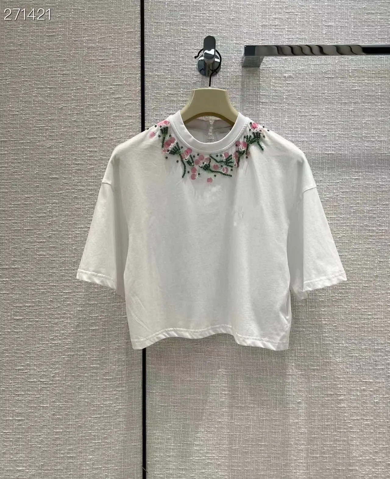 Fyion Fashion Runway 2022 Spring Summer Casual Cotton T-shirt Women Beading Sequins Short Sleeve White T-ShirtS
Fyion Fashion Runway 2022 Spring Summer Casual Cotton T-shirt Women Beading Sequins Short Sleeve White T-ShirtS