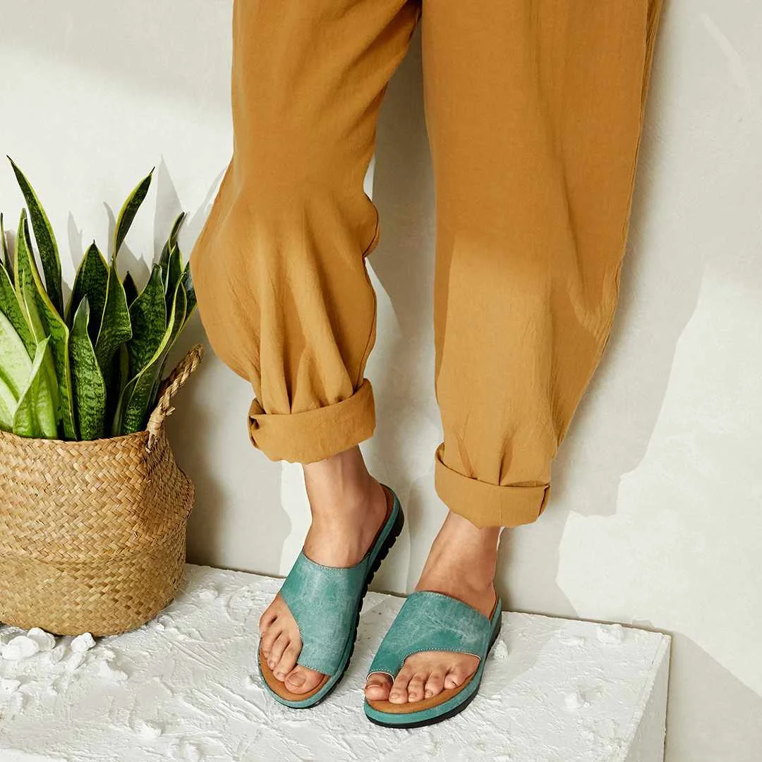 2022 New Women Shoes Fashion Flip-flop Slippers Casual Summer Peep Toe Sandals Non-slip Flat Shoes Outdoor Female Beach Shoes
2022 New Women Shoes Fashion Flip-flop Slippers Casual Summer Peep Toe Sandals Non-slip Flat Shoes Outdoor Female Beach Shoes