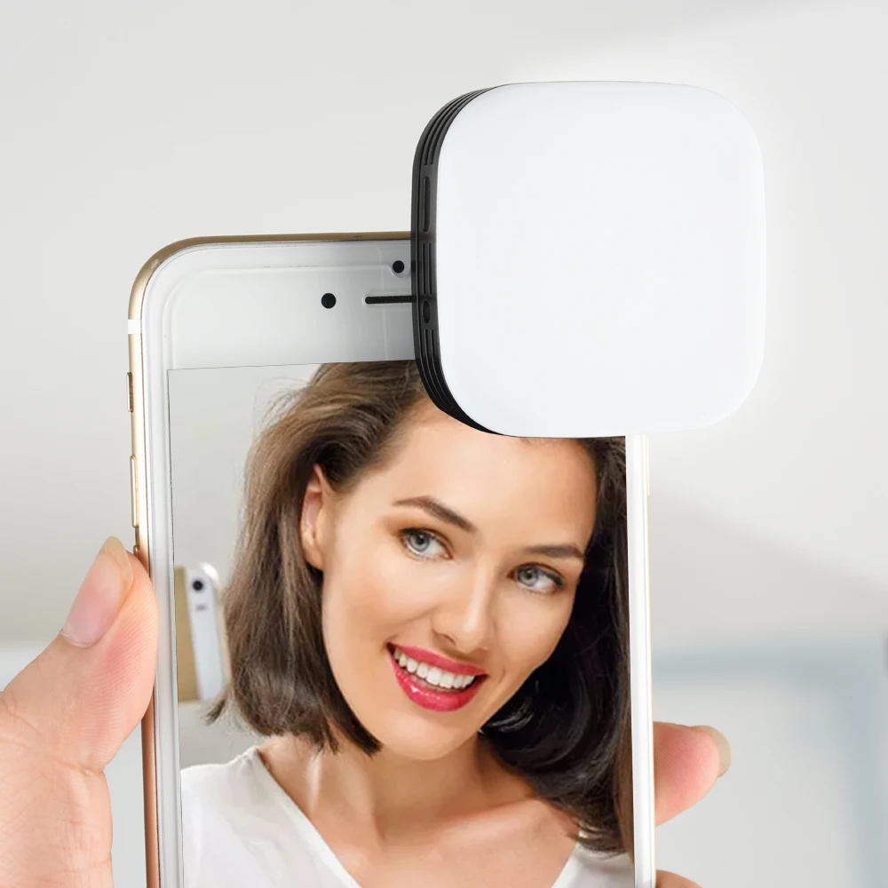 GODOX LEDM32 Video Light Mobilephone Lithium Battery Lighting LED Adjustable Brightness for Photography Phones
GODOX LEDM32 Video Light Mobilephone Lithium Battery Lighting LED Adjustable Brightness for Photography Phones