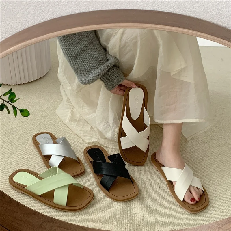 Шлепанцы женские с квадратным носком, Нескользящие, однотонные сандалии на плоской подошве, Повседневные тапочки, летняя Уличная обувь 
Шлепанцы женские с квадратным носком, Нескользящие, однотонные сандалии на плоской подошве, Повседневные тапочки, летняя Уличная обувь