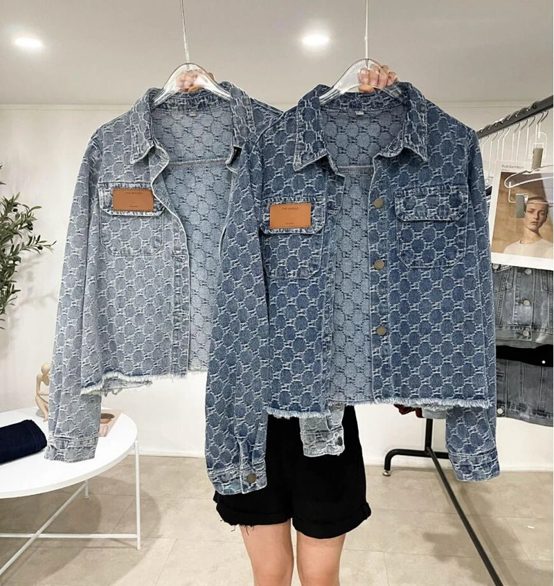 Spring Autumn Denim Jackets Women Top Casual Solid Jacquard Lapel Single Breasted Jeans Jacket Female Short Outwear Jean Jackets
Spring Autumn Denim Jackets Women Top Casual Solid Jacquard Lapel Single Breasted Jeans Jacket Female Short Outwear Jean Jackets