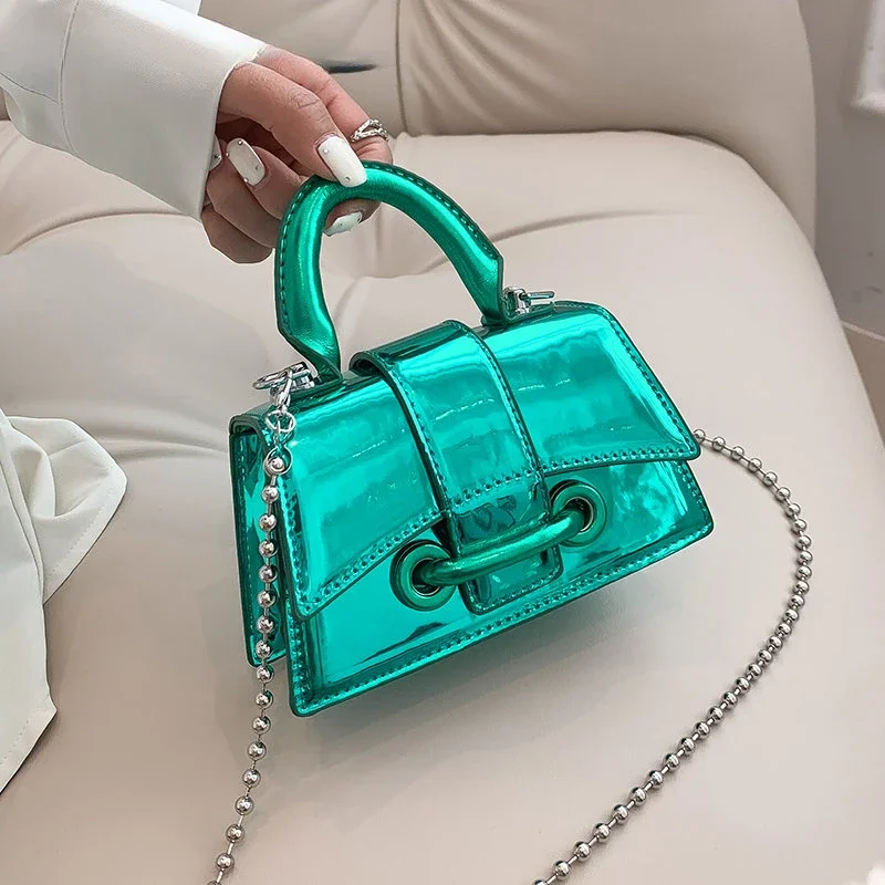 Y2K Mini Leather Metal Style Solid Color Crossbody Bags 2023 Spring Designer Handbag Chain Bag with Short Handle Designer Bag
Y2K Mini Leather Metal Style Solid Color Crossbody Bags 2023 Spring Designer Handbag Chain Bag with Short Handle Designer Bag