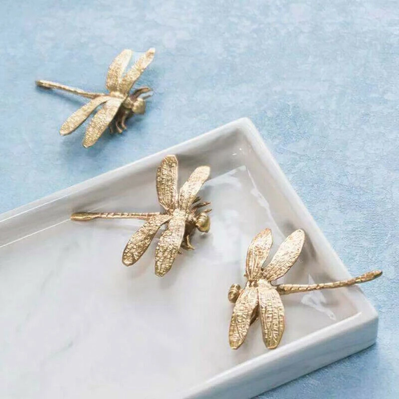 3 Pcs Brass Dragonfly Handle Simple Nordic Cabinet Gold Drawer Door Pull Knob Bedside Table Bathroom Handle Decoration
3 Pcs Brass Dragonfly Handle Simple Nordic Cabinet Gold Drawer Door Pull Knob Bedside Table Bathroom Handle Decoration
