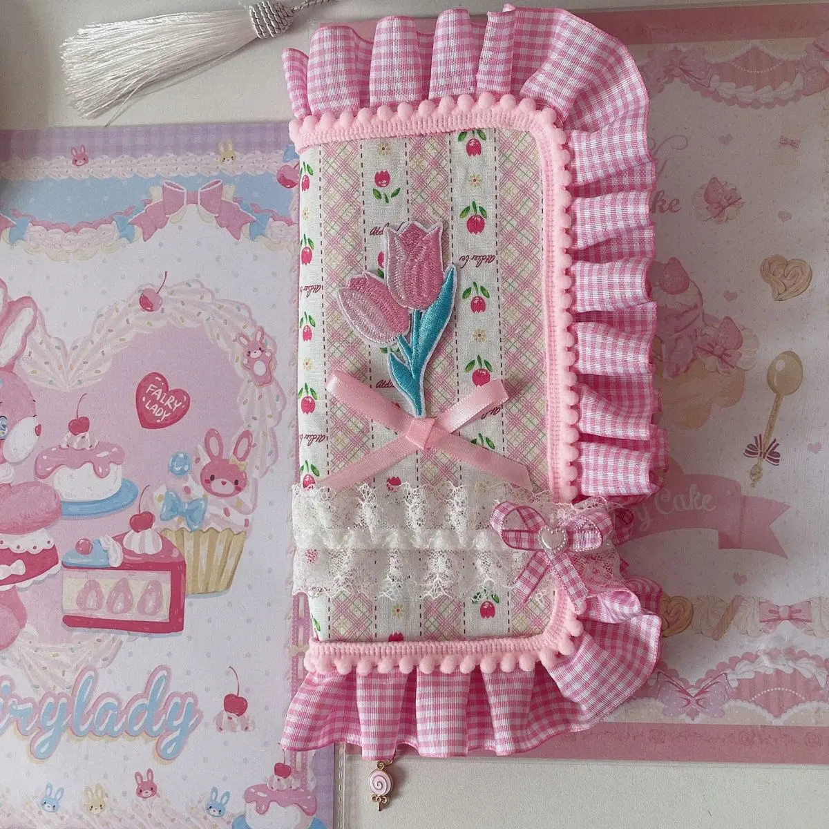 Pure Handmade Book Clothes Pink Tulip A6 Weeks Customizable Book Cover Palm Decoration Finished Product Not Included Book
Pure Handmade Book Clothes Pink Tulip A6 Weeks Customizable Book Cover Palm Decoration Finished Product Not Included Book