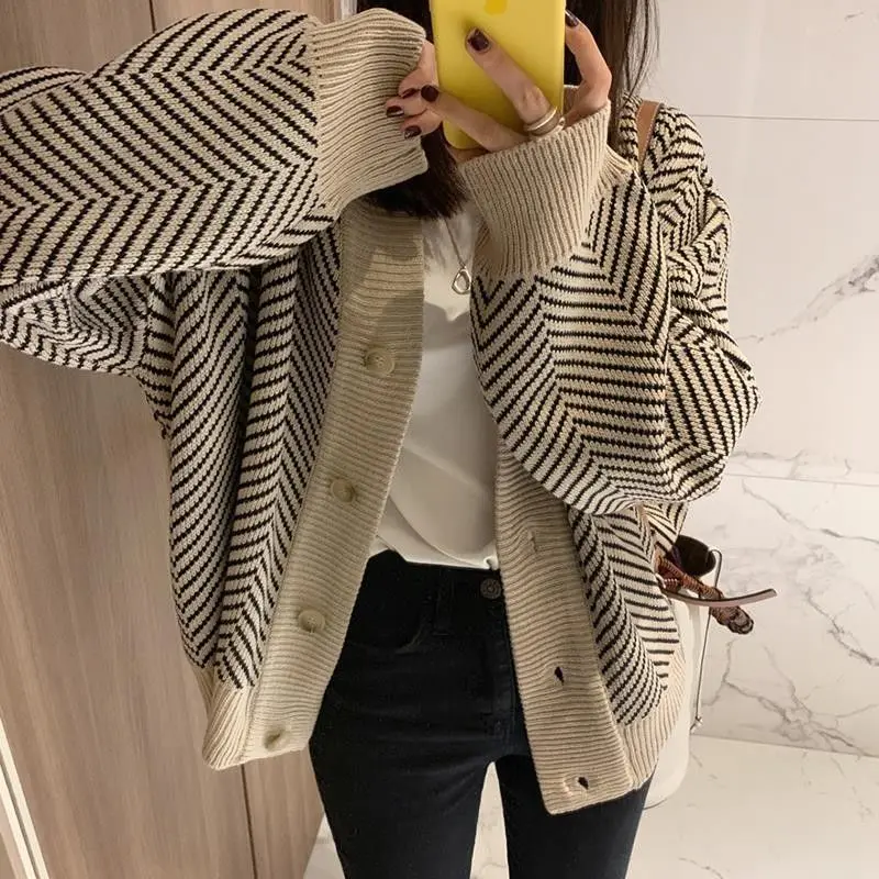 F GIRLS Striped Cardigans Women Chic Sweaters Elegant Soft High Street Spring Popular New All-match Casual Tops Outwear S-3XL
F GIRLS Striped Cardigans Women Chic Sweaters Elegant Soft High Street Spring Popular New All-match Casual Tops Outwear S-3XL