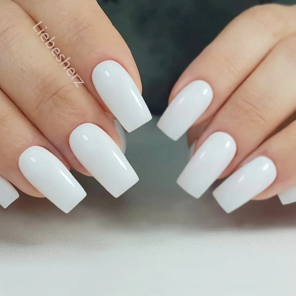 24Pcs Glossy White Long Fake Nails With Jelly Glue Artificial Press On False Nail DIY Lady Finger Tips Manicure Tools
24Pcs Glossy White Long Fake Nails With Jelly Glue Artificial Press On False Nail DIY Lady Finger Tips Manicure Tools