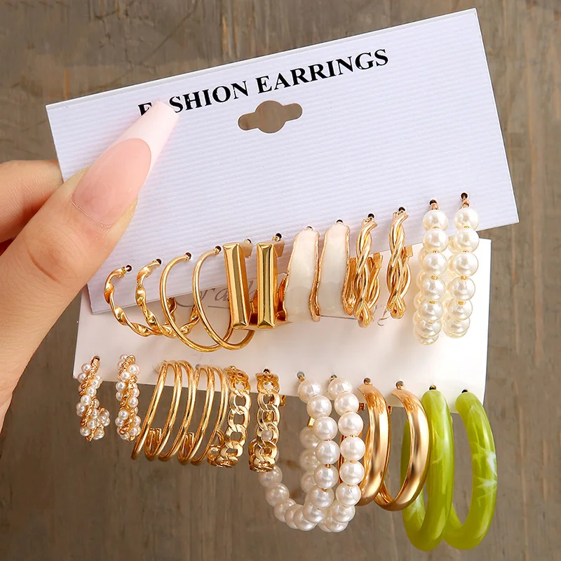 Geometric Hoop Earrings Set for Women Imitation Pearl Large Circle Earring New Trendy Gold Color Heart Metal Exaggerated Jewelry
Geometric Hoop Earrings Set for Women Imitation Pearl Large Circle Earring New Trendy Gold Color Heart Metal Exaggerated Jewelry