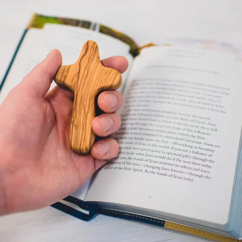 Christ Handshake Prayer Souvenirs Religious Wooden Crafts Crucifix Festival Supplies Handicraft Decoration
Christ Handshake Prayer Souvenirs Religious Wooden Crafts Crucifix Festival Supplies Handicraft Decoration