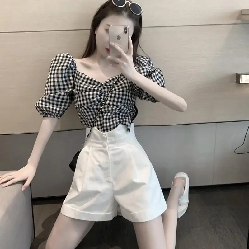 2022 Summer Women's Fashion Suits Female Short Sleeve Plaid Shirt Tops and High Waist Casual Shorts Ladies Two-piece Sets P39
2022 Summer Women's Fashion Suits Female Short Sleeve Plaid Shirt Tops and High Waist Casual Shorts Ladies Two-piece Sets P39