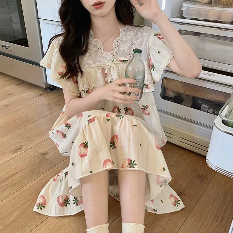 2022 Summer Cotton Print Short Sleeve Sexy Lace V-neck Nightgowns for Women Korean Sleepwear Nightdress Night Dress Home Nighty
2022 Summer Cotton Print Short Sleeve Sexy Lace V-neck Nightgowns for Women Korean Sleepwear Nightdress Night Dress Home Nighty