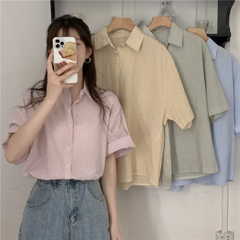 Summer thin shirt unique chic blouse women's short sleeve premium stripe beautiful French temperament shirt
Summer thin shirt unique chic blouse women's short sleeve premium stripe beautiful French temperament shirt