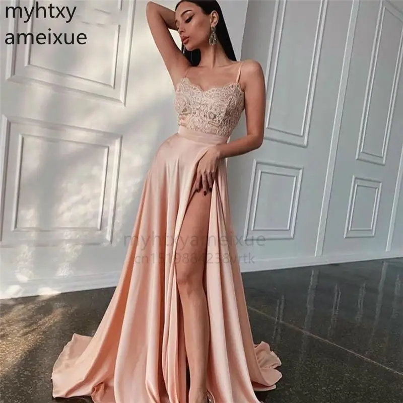 2022 Plus Size Pink Evening Gown Dresses For Women Straps Floor Length Side Slit Lace Applique Satin Robe De Soiree
2022 Plus Size Pink Evening Gown Dresses For Women Straps Floor Length Side Slit Lace Applique Satin Robe De Soiree