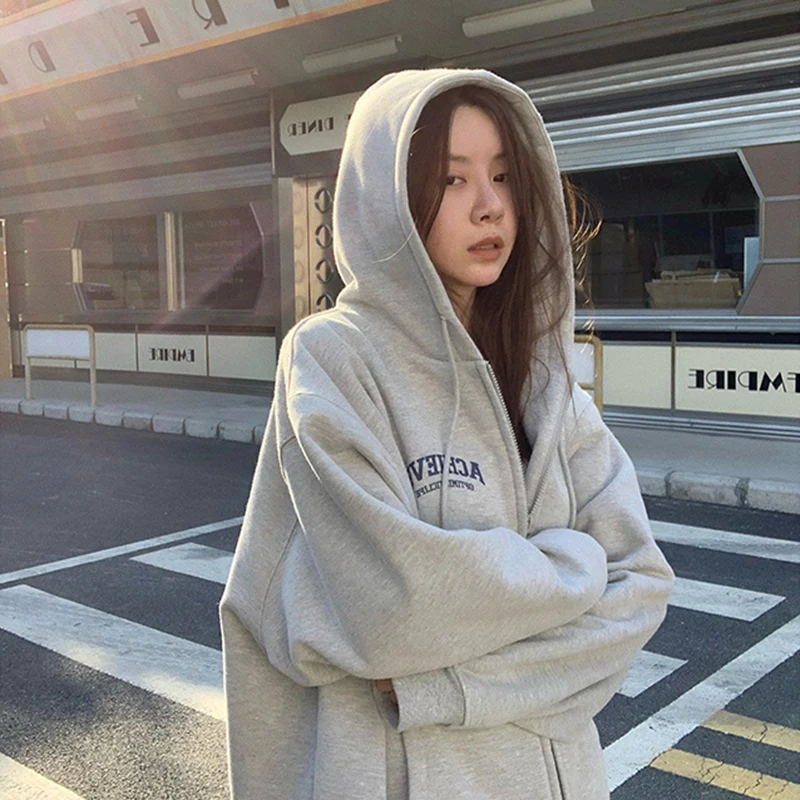 2022 Thickened Vintage Street Sweatshirt Hoodie Letter Printing Long Sleeves Casual Warm Oversize Baggy Ladies Tops Autumn
2022 Thickened Vintage Street Sweatshirt Hoodie Letter Printing Long Sleeves Casual Warm Oversize Baggy Ladies Tops Autumn