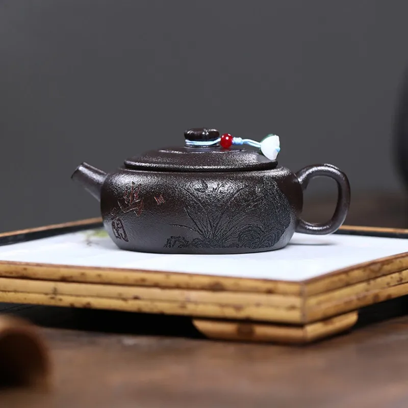 Фиолетовый чайник из Исинской глины BRTRINBSY TEA
Фиолетовый чайник из Исинской глины BRTRINBSY TEA