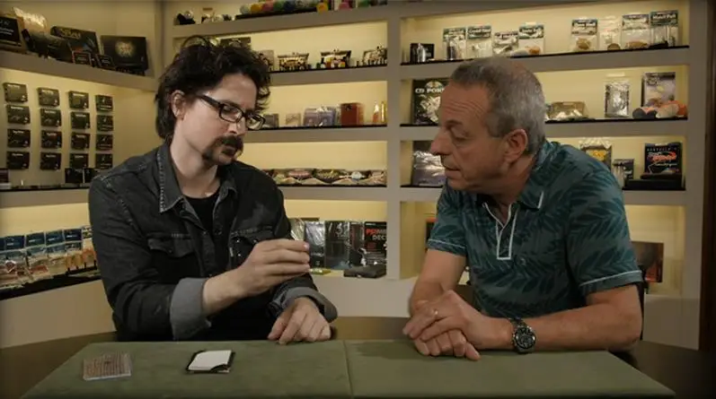 Invisible Writer (Pencil Lead) by Vernet - magic trick 
Invisible Writer (Pencil Lead) by Vernet - magic trick