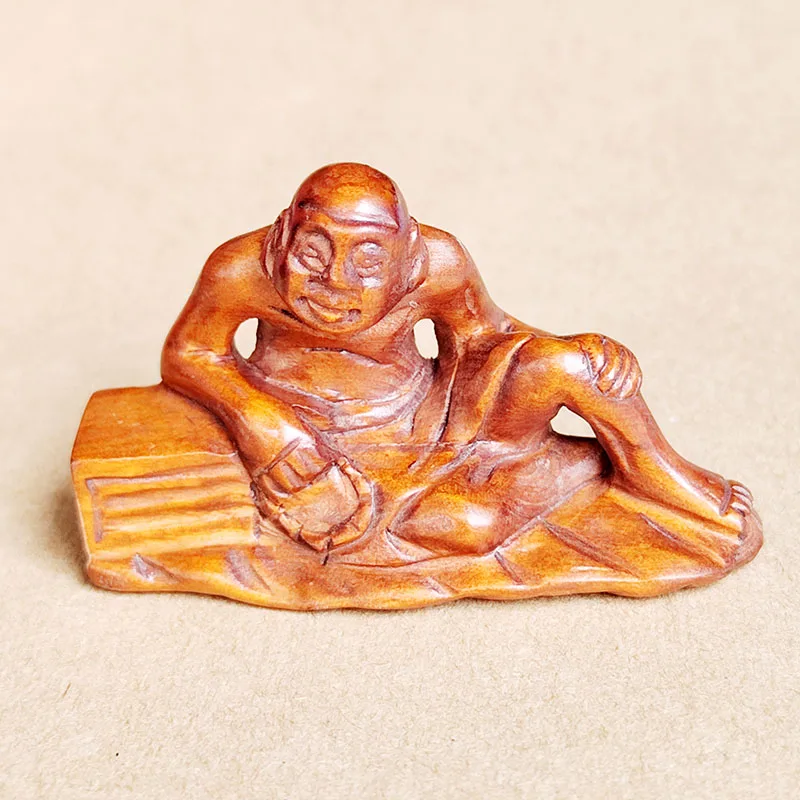 Y8955 - 2" Hand Carved Boxwood Netsuke : Kung Fu Monk Bhadra 
Y8955 - 2" Hand Carved Boxwood Netsuke : Kung Fu Monk Bhadra