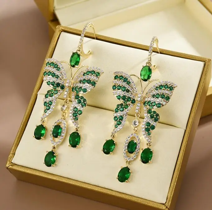 Fashion luxury European zircon earrings S925 silver needle exaggerated long butterfly personality trend earrings
Fashion luxury European zircon earrings S925 silver needle exaggerated long butterfly personality trend earrings