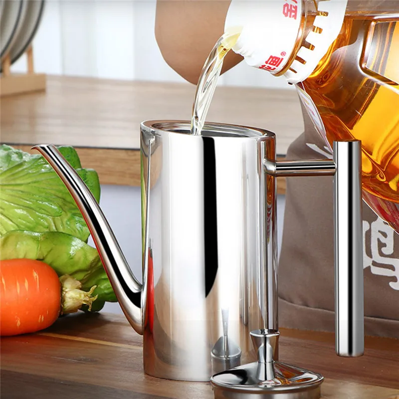 500/700ml Vinegar Dispenser Sauce Seasoning Batcher Can Pots Oil Container Stainless Steel Olive Oil Bottle Kitchen Accessories
500/700ml Vinegar Dispenser Sauce Seasoning Batcher Can Pots Oil Container Stainless Steel Olive Oil Bottle Kitchen Accessories