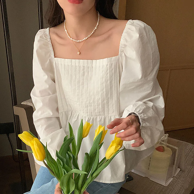 Korobov Korean Chic Elegant Lace Sweet Women Blouses Vintage O Neck Long Sleeve Perspective Female Shirts OL Blusas Mujer
Korobov Korean Chic Elegant Lace Sweet Women Blouses Vintage O Neck Long Sleeve Perspective Female Shirts OL Blusas Mujer