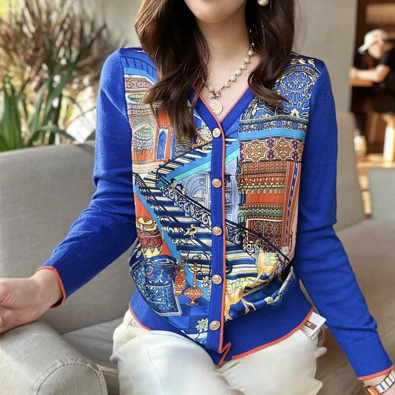 Spring Autumn New Printing Button Cardigan V Neck Long Sleeve Loose Fashion All-match Sweaters Tops Vintage Casual Women Clothes
Spring Autumn New Printing Button Cardigan V Neck Long Sleeve Loose Fashion All-match Sweaters Tops Vintage Casual Women Clothes
