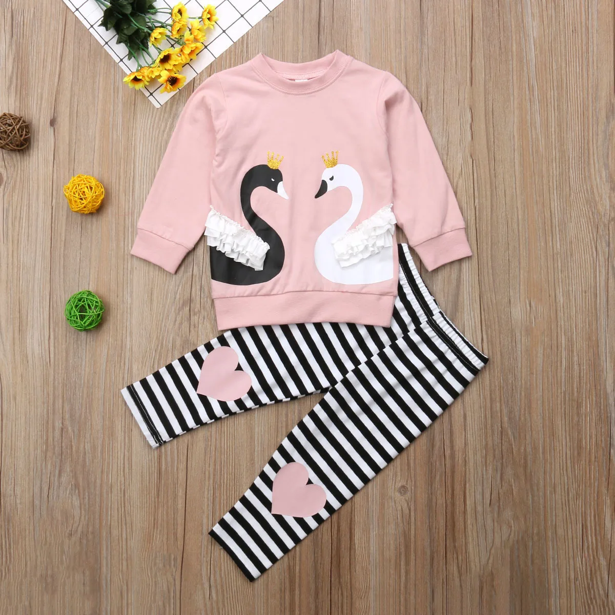 Infant Baby Girls Outfit Set Spring and Autumn Girls' Suit 2022 New Autumn Swan Print Top Love Stripe Girls' Suit
Infant Baby Girls Outfit Set Spring and Autumn Girls' Suit 2022 New Autumn Swan Print Top Love Stripe Girls' Suit