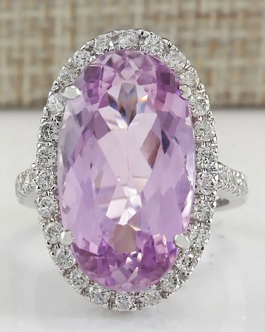 S925 sterling silver European and American style luxury inlaid amethyst zircon ring female creative carat engagement ring
S925 sterling silver European and American style luxury inlaid amethyst zircon ring female creative carat engagement ring