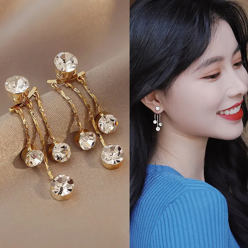 Super flash zircon flower small earrings silver needle temperament 2022 new tassel earrings
Super flash zircon flower small earrings silver needle temperament 2022 new tassel earrings