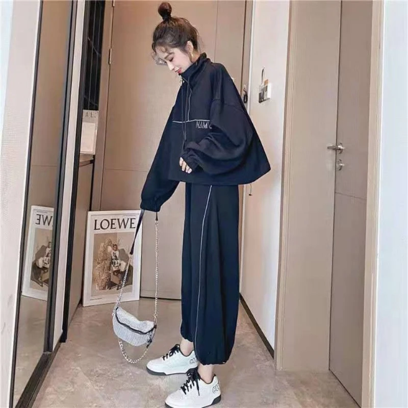 Autumn Women Loose Tracksuit Thick Fleece Casual Suit Female Two Pieces Sets Hoodies Sweatshirt and High Waist Pants Suits G95
Autumn Women Loose Tracksuit Thick Fleece Casual Suit Female Two Pieces Sets Hoodies Sweatshirt and High Waist Pants Suits G95