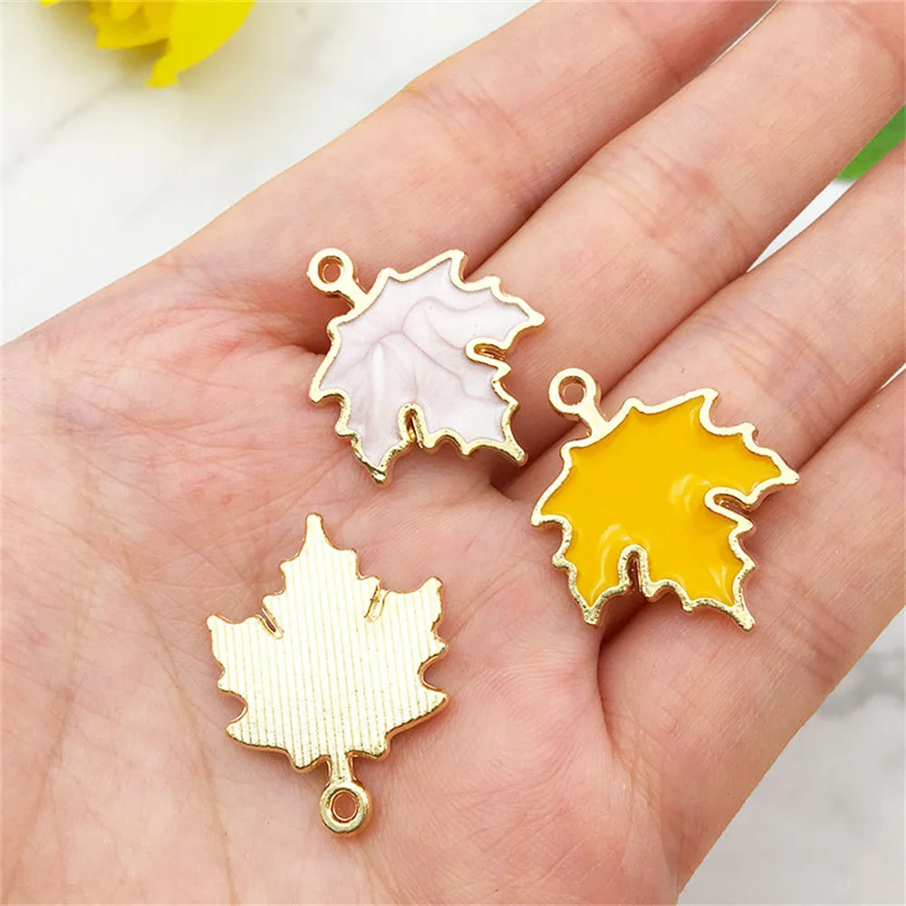 9Pcs Colorful Maple Leaf Pendant handmade DIY oil dripping earrings bracelet accessories jewelry accessories gifts
9Pcs Colorful Maple Leaf Pendant handmade DIY oil dripping earrings bracelet accessories jewelry accessories gifts