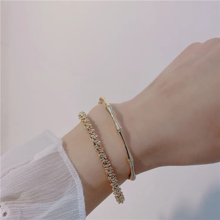 Women's Bracelet Ins Retro Simple Bamboo Metal Opening Bracelet Gold Design Fashion Luxury Girl Jewelry Bangles Free Shipping
Women's Bracelet Ins Retro Simple Bamboo Metal Opening Bracelet Gold Design Fashion Luxury Girl Jewelry Bangles Free Shipping