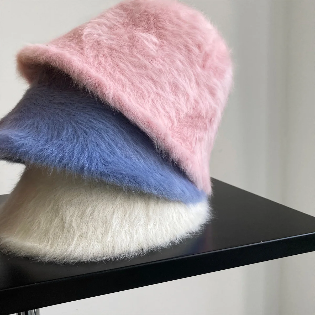 Женская вязаная шапка из искусственного кроличьего меха розовая синяя бежевая осенне-зимняя пушистая теплая Рыбацкая Пушистая Шапка
Женская вязаная шапка из искусственного кроличьего меха розовая синяя бежевая осенне-зимняя пушистая теплая Рыбацкая Пушистая Шапка