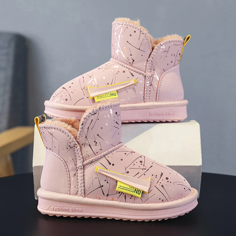 Winter Children's Warm Shoes Children's Plush And Thick Cotton Shoes Outdoor Anti-skid Sports Shoes Children's Snow Boots
Winter Children's Warm Shoes Children's Plush And Thick Cotton Shoes Outdoor Anti-skid Sports Shoes Children's Snow Boots