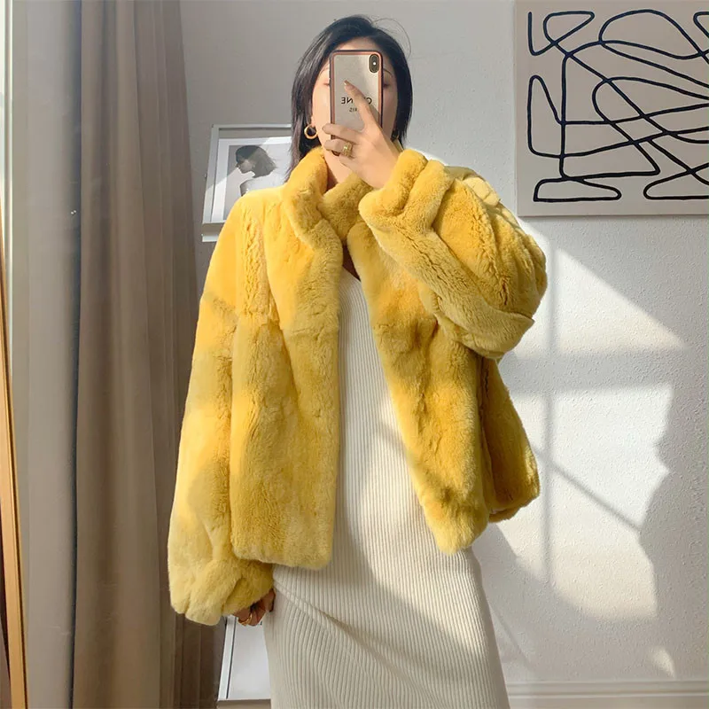 2022 Ladies Autumn And Winter Coats New Imported Rex Rabbit Fur Coat Short Tops Standing Collar Warm Cardigan Rabbit Fur Coat
2022 Ladies Autumn And Winter Coats New Imported Rex Rabbit Fur Coat Short Tops Standing Collar Warm Cardigan Rabbit Fur Coat
