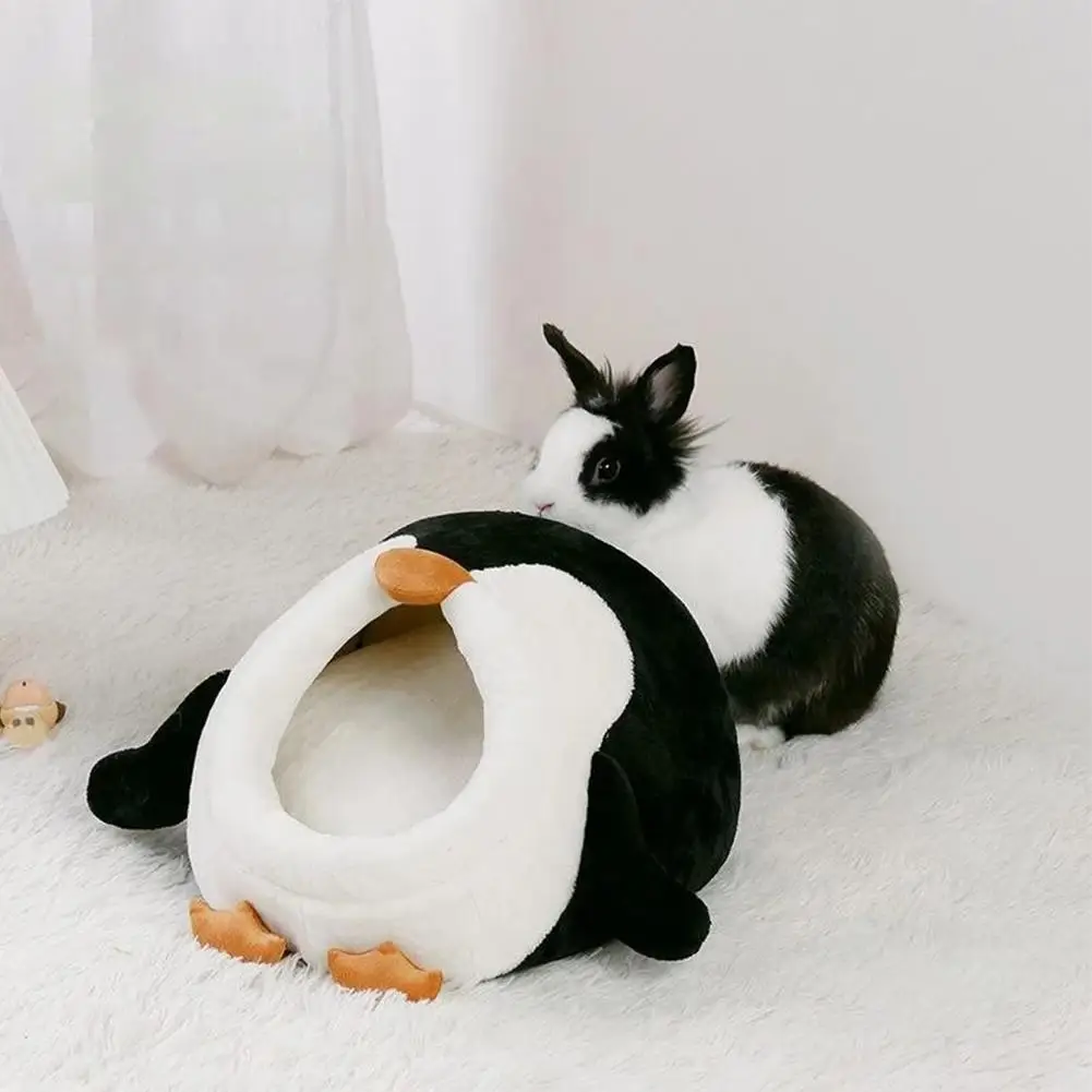 Pet Winter Warm Thickened Cotton Nest Warm Comfortable Penguin Shape Semi-enclosed Nest For Hamster Guinea Pig
Pet Winter Warm Thickened Cotton Nest Warm Comfortable Penguin Shape Semi-enclosed Nest For Hamster Guinea Pig