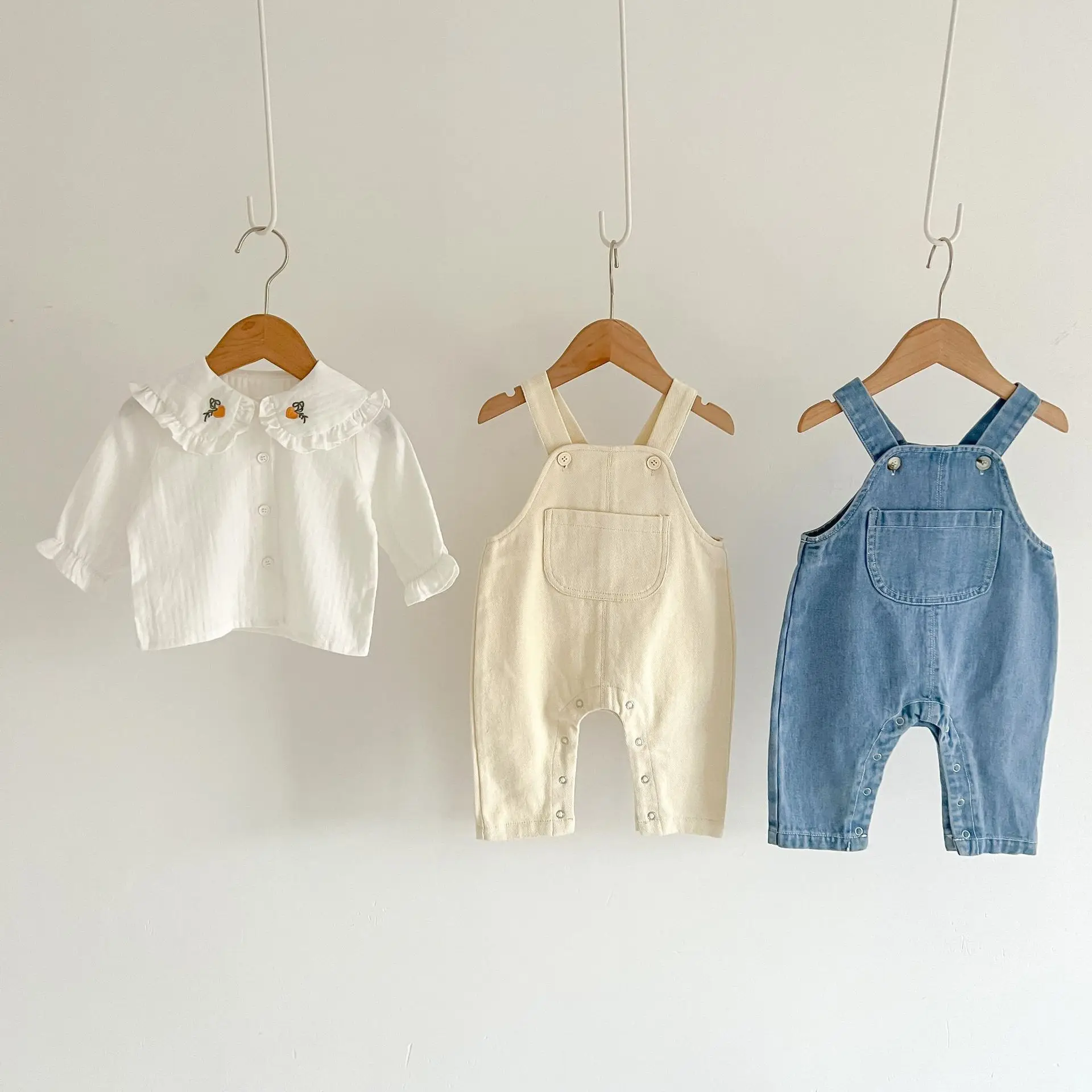 2022 Autumn New Girl Infant Big Pocket Suspenders Romper Boy Toddler Solid Loose Denim Jumpsuit Kid Cotton Overalls Baby Costume
2022 Autumn New Girl Infant Big Pocket Suspenders Romper Boy Toddler Solid Loose Denim Jumpsuit Kid Cotton Overalls Baby Costume