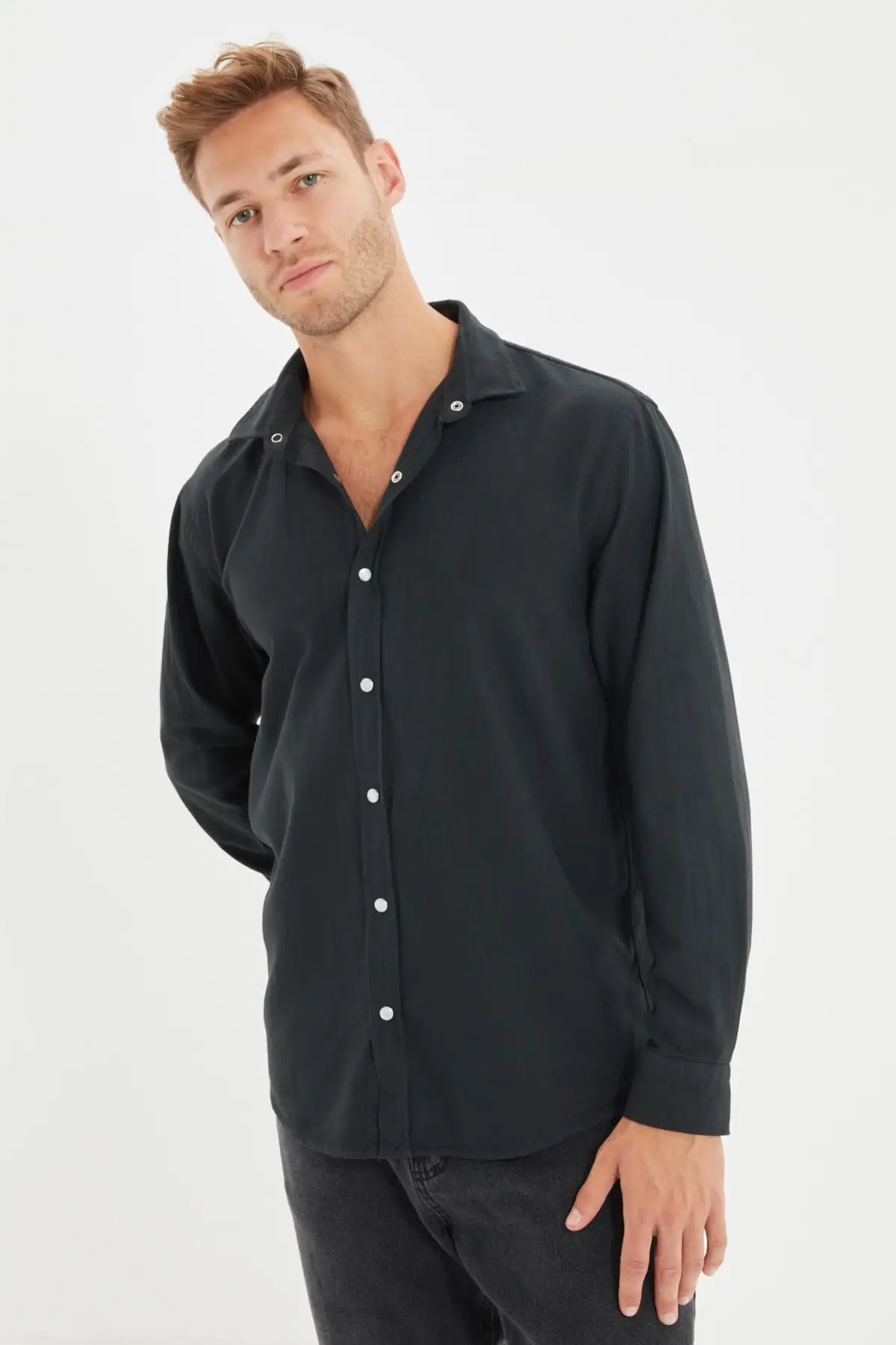 Trendyol Men 'S Regular Fit Shirt Collar Long Sleeve Overshirt Shirt TMNAW22GO0368
Trendyol Men 'S Regular Fit Shirt Collar Long Sleeve Overshirt Shirt TMNAW22GO0368