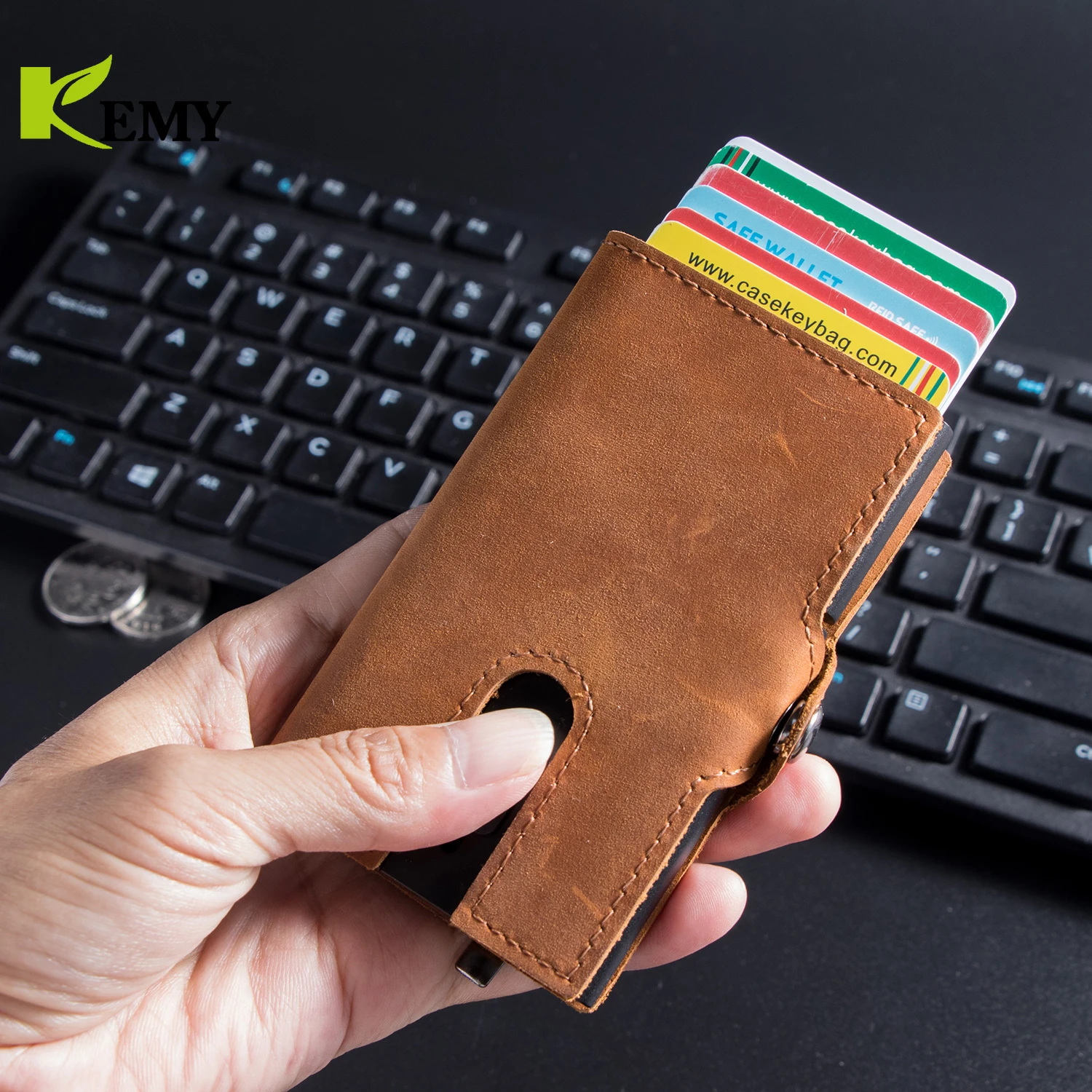 New Retro RFID Blocking Men's Cowhide Leather Wallet Slim Credit Card Holder Male Portable Mini Purse Transparent Card Pocket
New Retro RFID Blocking Men's Cowhide Leather Wallet Slim Credit Card Holder Male Portable Mini Purse Transparent Card Pocket