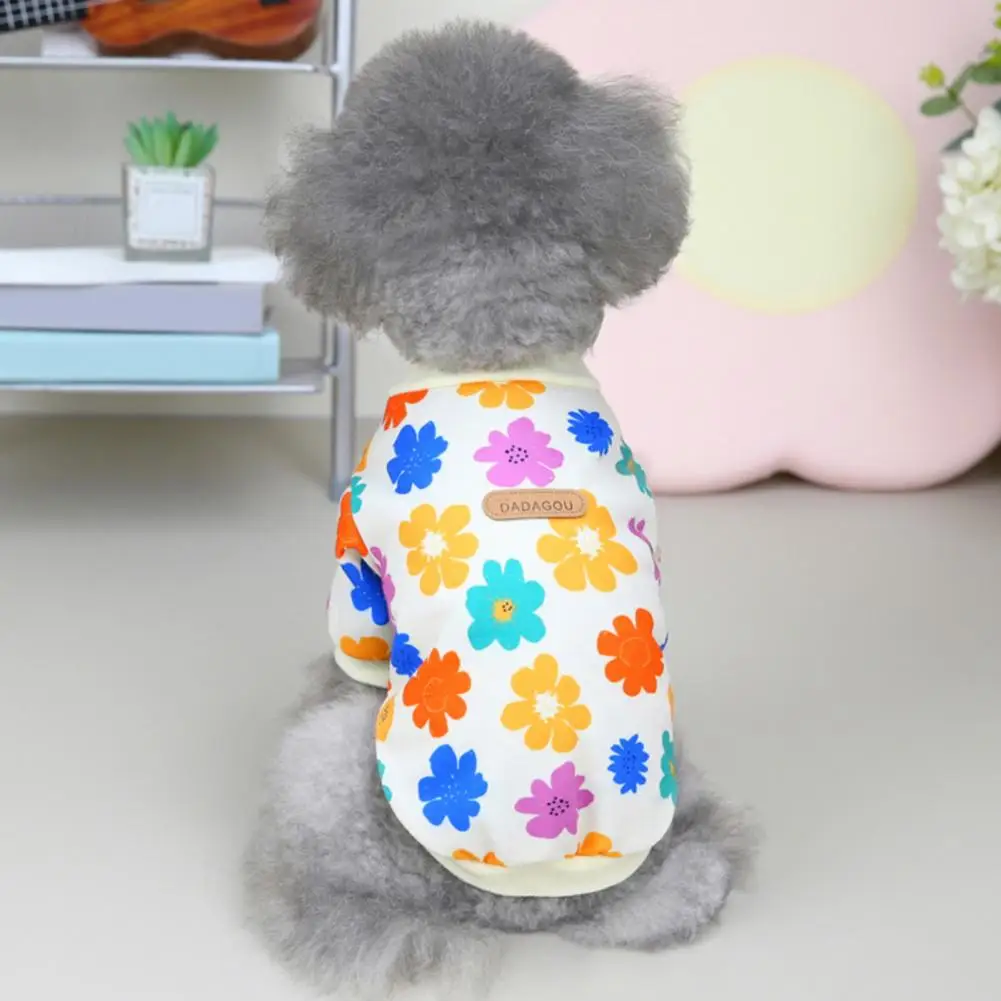 Stylish Pet Coat Printing Anti-fall Dog Full Bottom Floral Button Coat Pet Sweater Pets Clothes 
Stylish Pet Coat Printing Anti-fall Dog Full Bottom Floral Button Coat Pet Sweater Pets Clothes