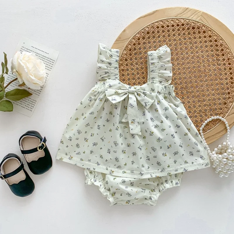 Cute Baby Girl Clothes 0-3Years Princess Kids Sleeveless Flower Bow Tops+Elastic Waist Bloomer Shorts 2PCS Newborn Summer Set
Cute Baby Girl Clothes 0-3Years Princess Kids Sleeveless Flower Bow Tops+Elastic Waist Bloomer Shorts 2PCS Newborn Summer Set