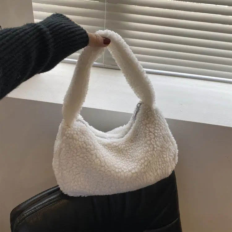 Модные Женские однотонные мини-сумки на плечо, женские зимние плюшевые сумки под подмышки, осенне-зимняя плюшевая сумка, сумки-тоуты, малень...
Модные Женские однотонные мини-сумки на плечо, женские зимние плюшевые сумки под подмышки, осенне-зимняя плюшевая сумка, сумки-тоуты, малень...